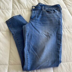 American Eagle Light Wash Jeggings/ Size 14